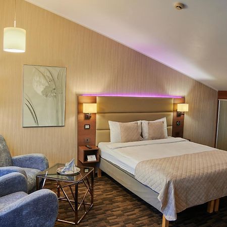 Olympus Hotel Каунас Екстер'єр фото