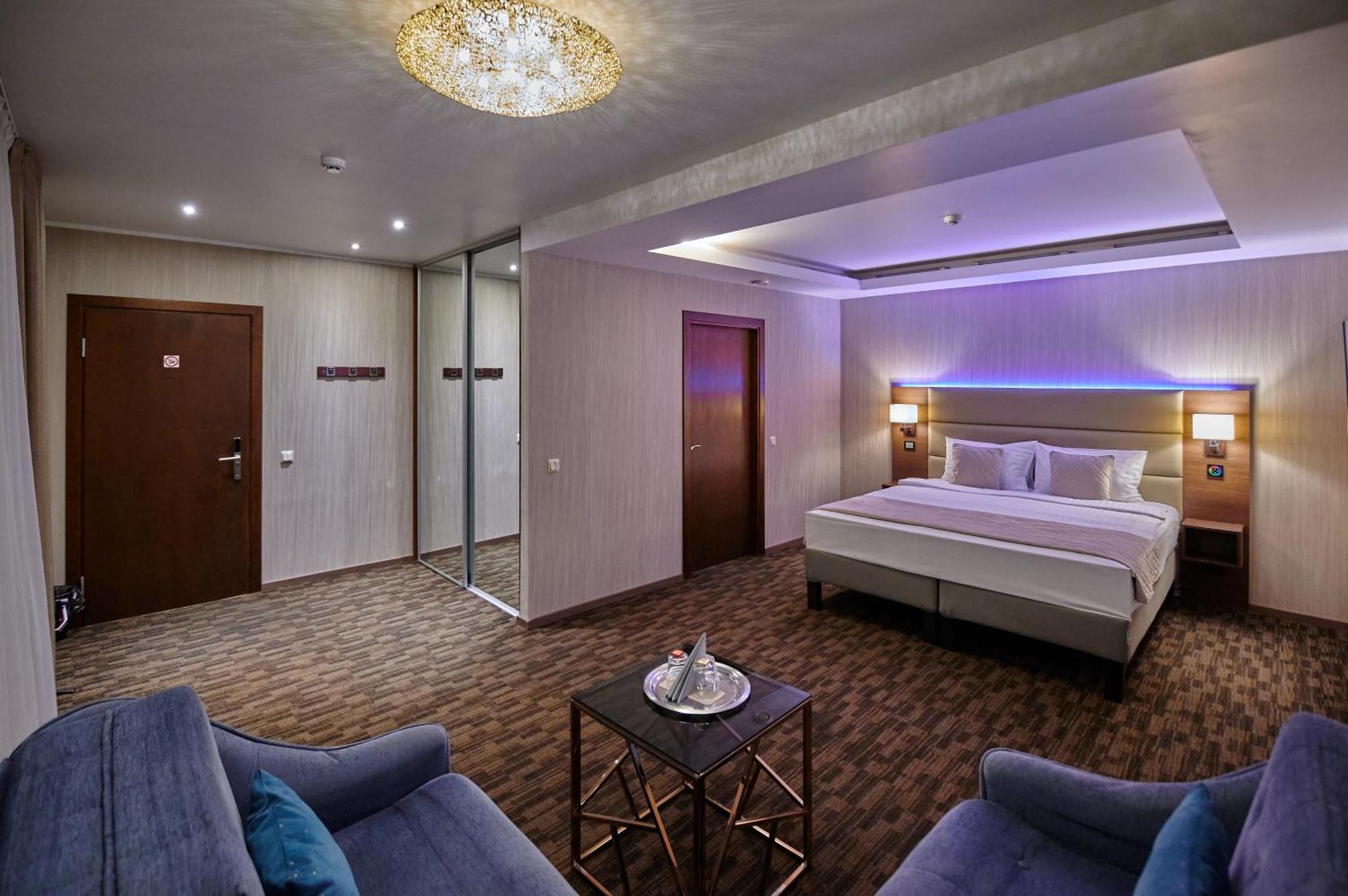 Olympus Hotel Каунас Екстер'єр фото