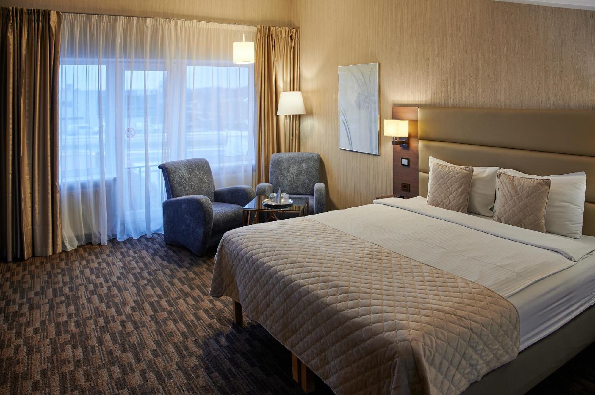 Olympus Hotel Каунас Екстер'єр фото