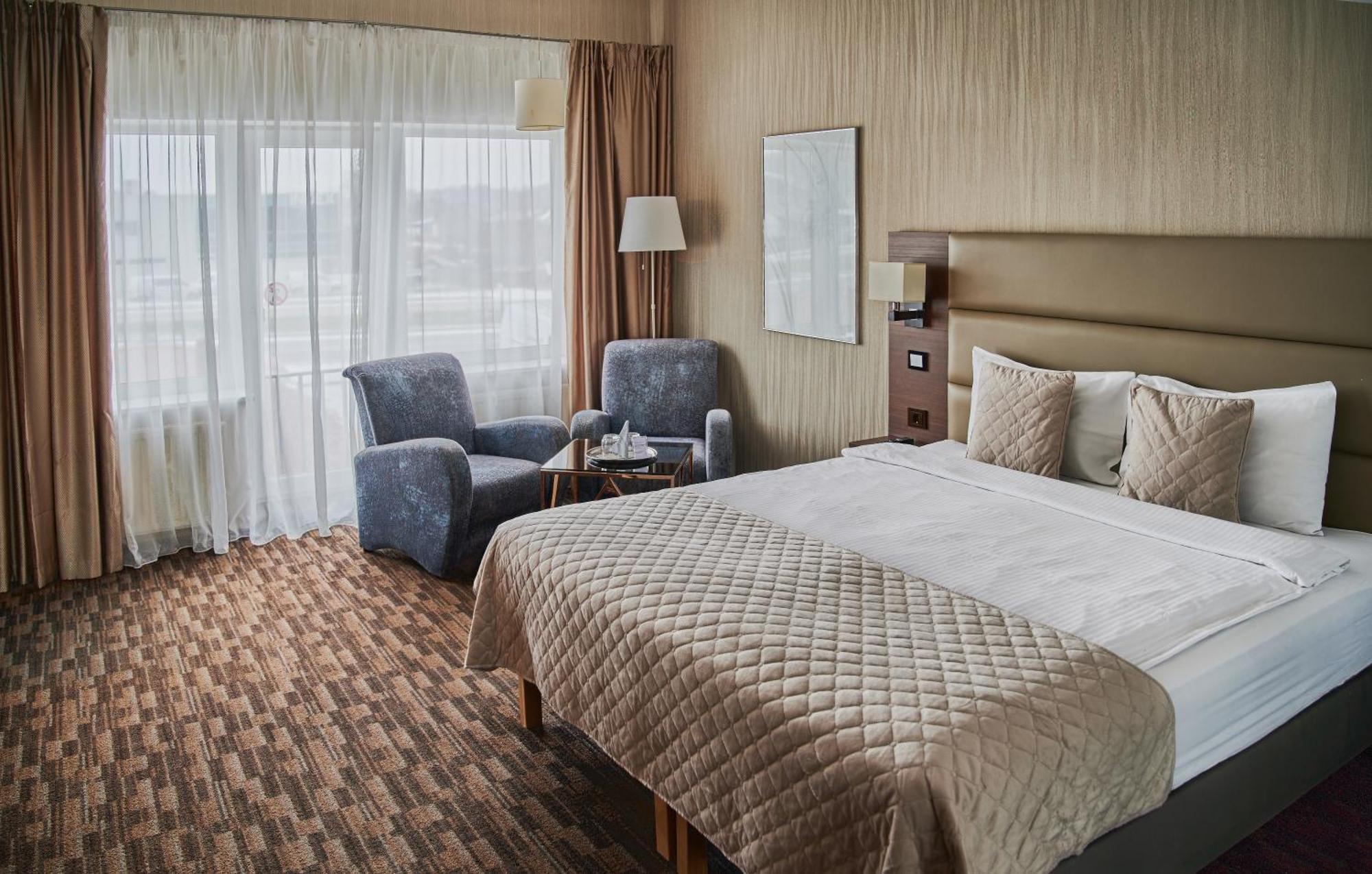 Olympus Hotel Каунас Екстер'єр фото